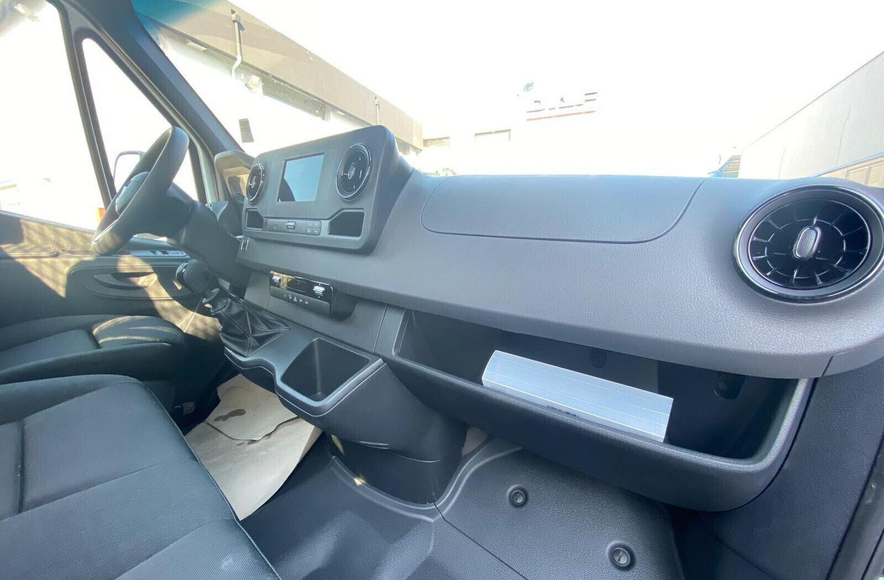 Furgón SPRINTER FURGONE NUOVO PRONTA CONSEGNA: foto 13 Furgón SPRINTER FURGONE NUOVO PRONTA CONSEGNA: foto 13