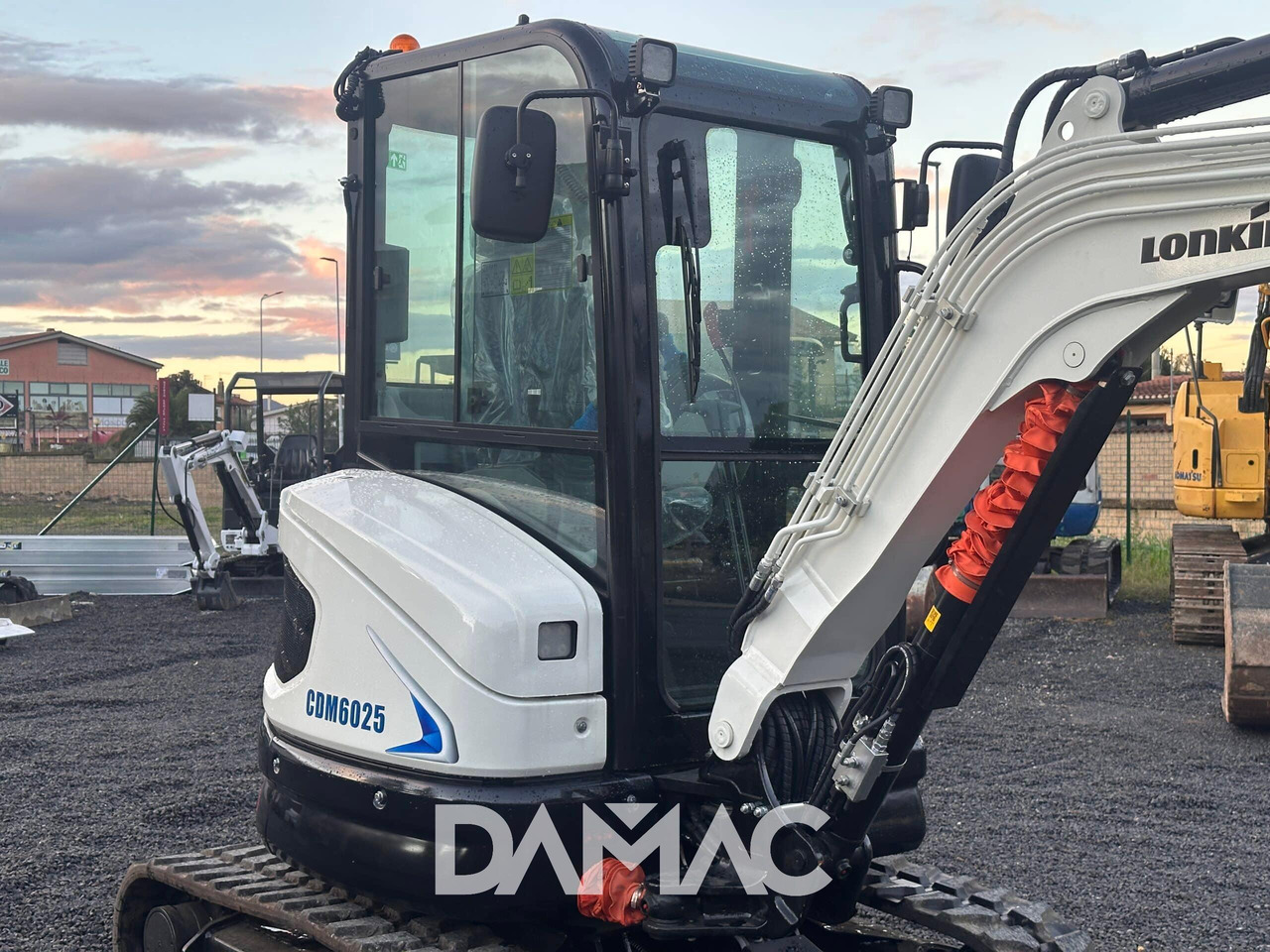 Miniexcavadora LONKING CDM6025: foto 10 Miniexcavadora LONKING CDM6025: foto 10