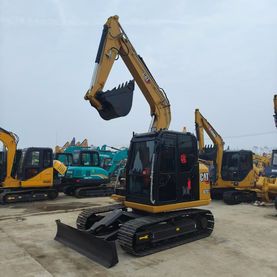 CATERPILLAR 307E2 - Excavadora de cadenas: foto 3 CATERPILLAR 307E2 - Excavadora de cadenas: foto 3