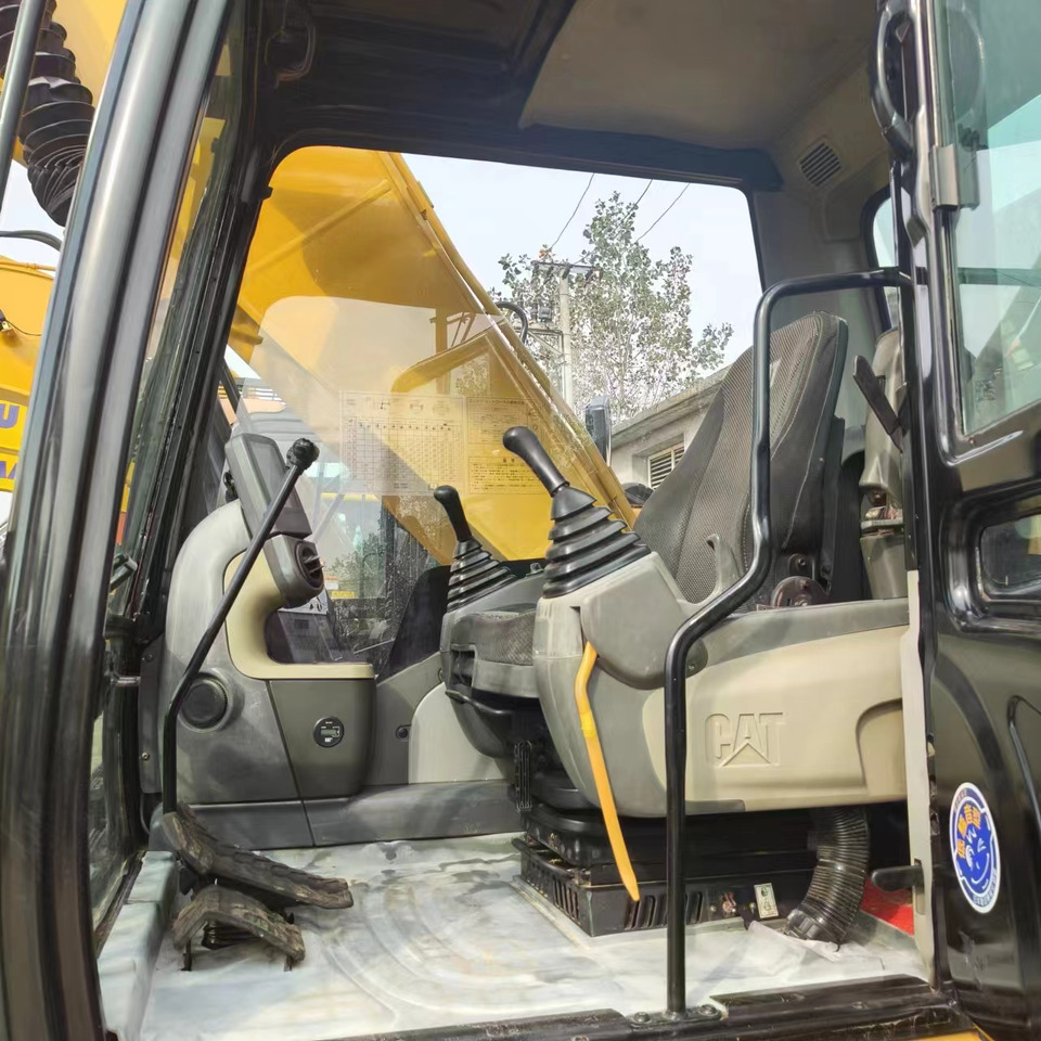 Excavadora de cadenas CATERPILLAR 320D: foto 13 Excavadora de cadenas CATERPILLAR 320D: foto 13