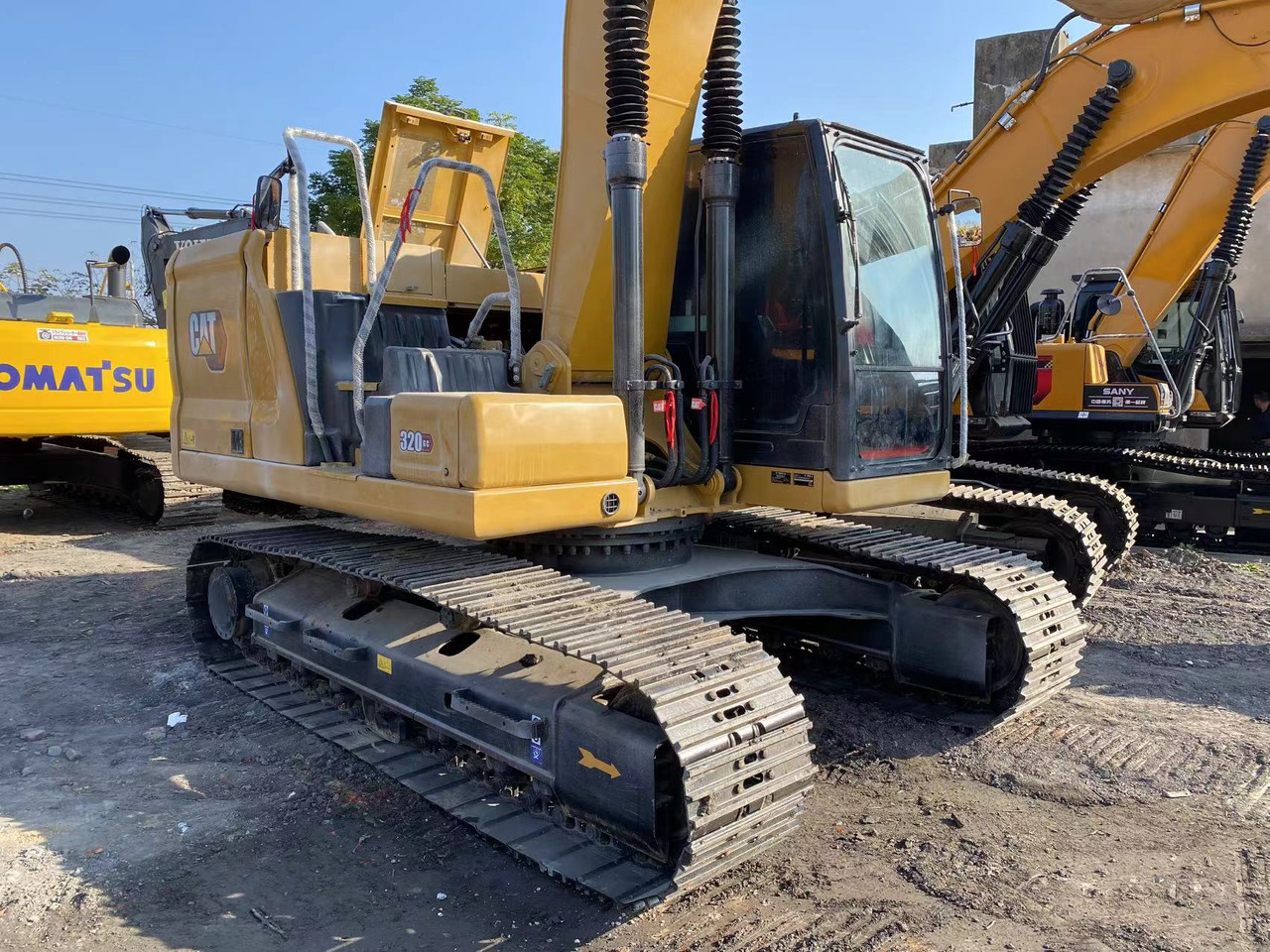 Excavadora de cadenas CATERPILLAR 320GC: foto 6
