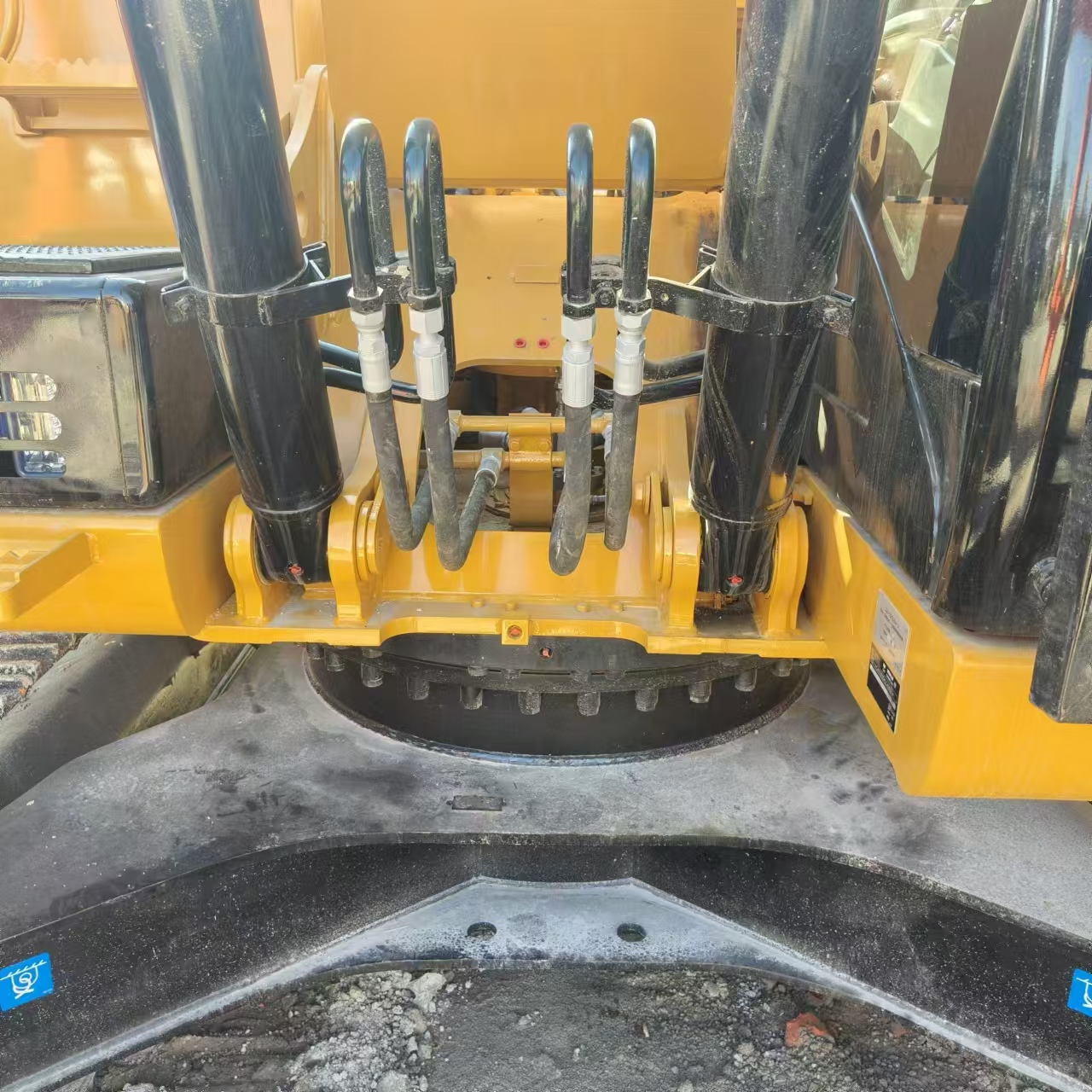 CATERPILLAR 323D - Excavadora de cadenas: foto 3 CATERPILLAR 323D - Excavadora de cadenas: foto 3