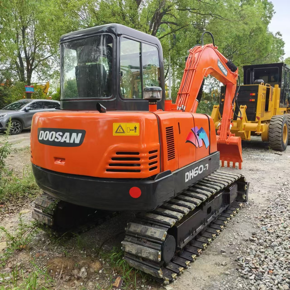 DOOSAN DH60 - Excavadora de cadenas: foto 4 DOOSAN DH60 - Excavadora de cadenas: foto 4