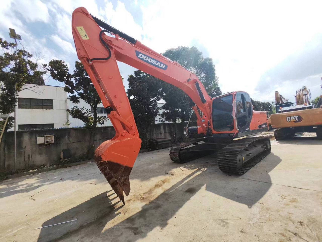 DOOSAN DX225 - Excavadora de cadenas: foto 2 DOOSAN DX225 - Excavadora de cadenas: foto 2