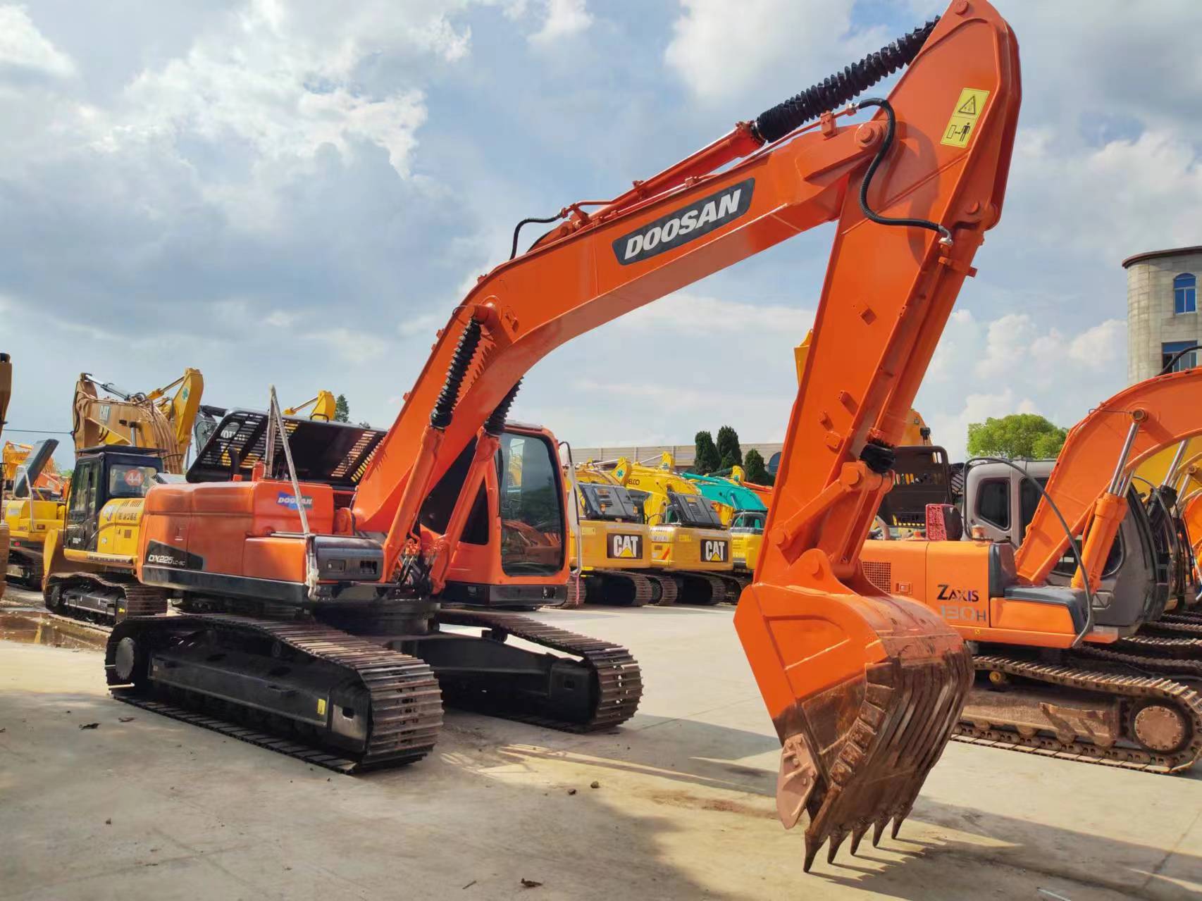 DOOSAN DX225 - Excavadora de cadenas: foto 5 DOOSAN DX225 - Excavadora de cadenas: foto 5