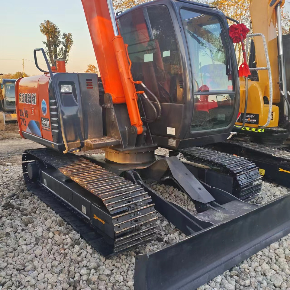 HITACHI ZX70 - Excavadora de cadenas: foto 3 HITACHI ZX70 - Excavadora de cadenas: foto 3
