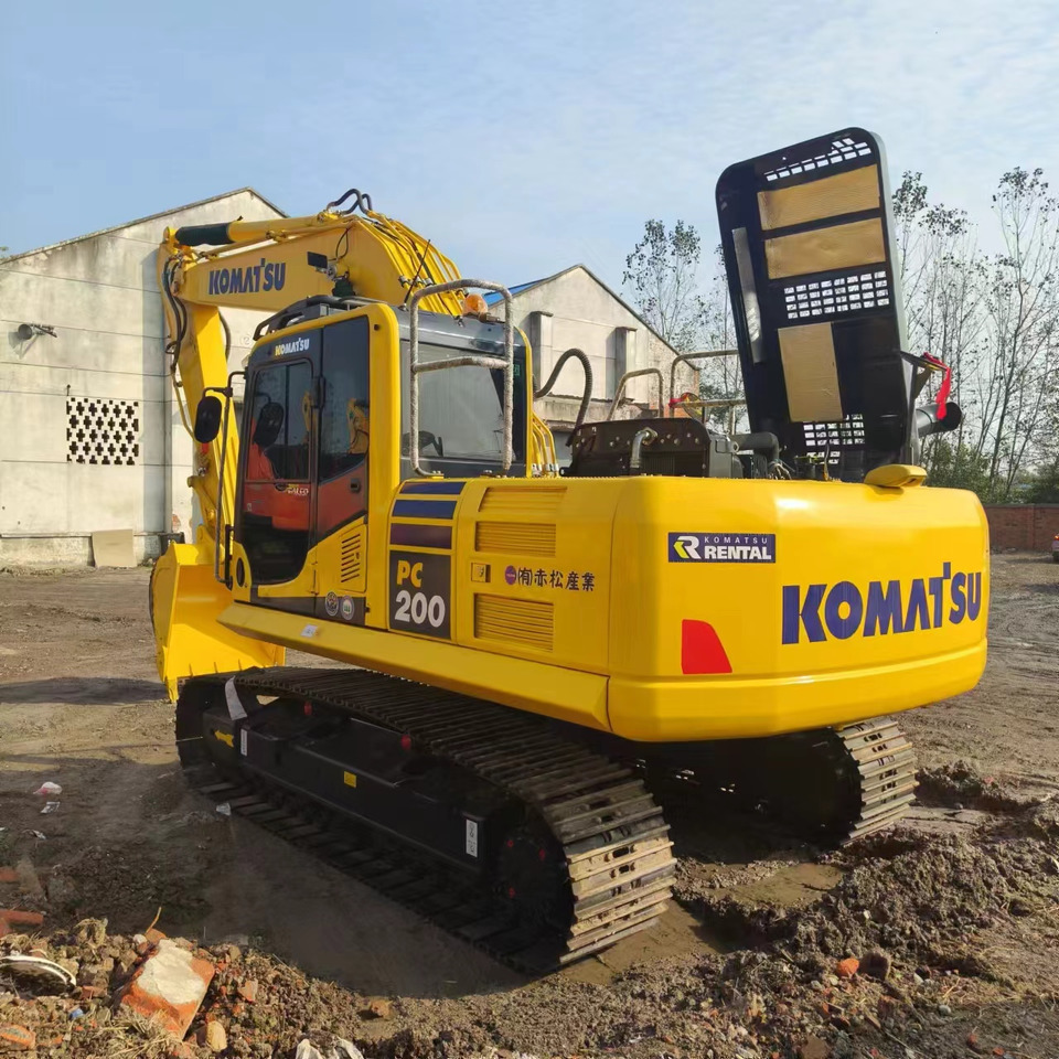 KOMATSU PC200 - Excavadora de cadenas: foto 1 KOMATSU PC200 - Excavadora de cadenas: foto 1