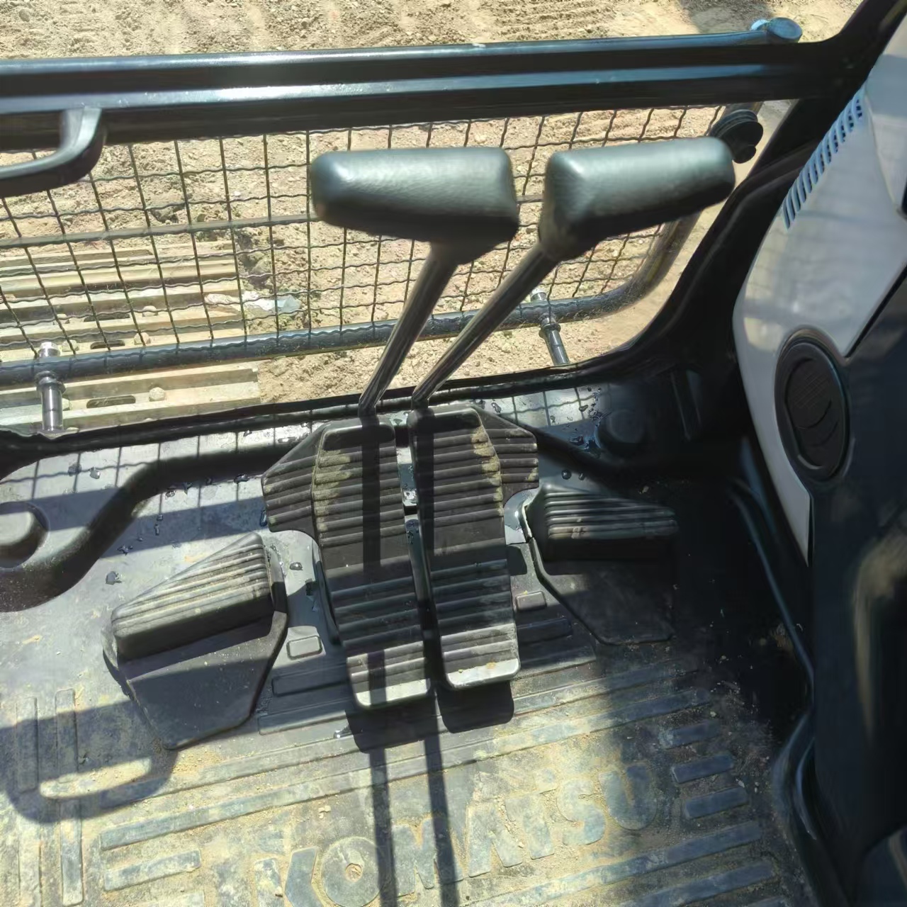 Excavadora de cadenas KOMATSU PC400: foto 23