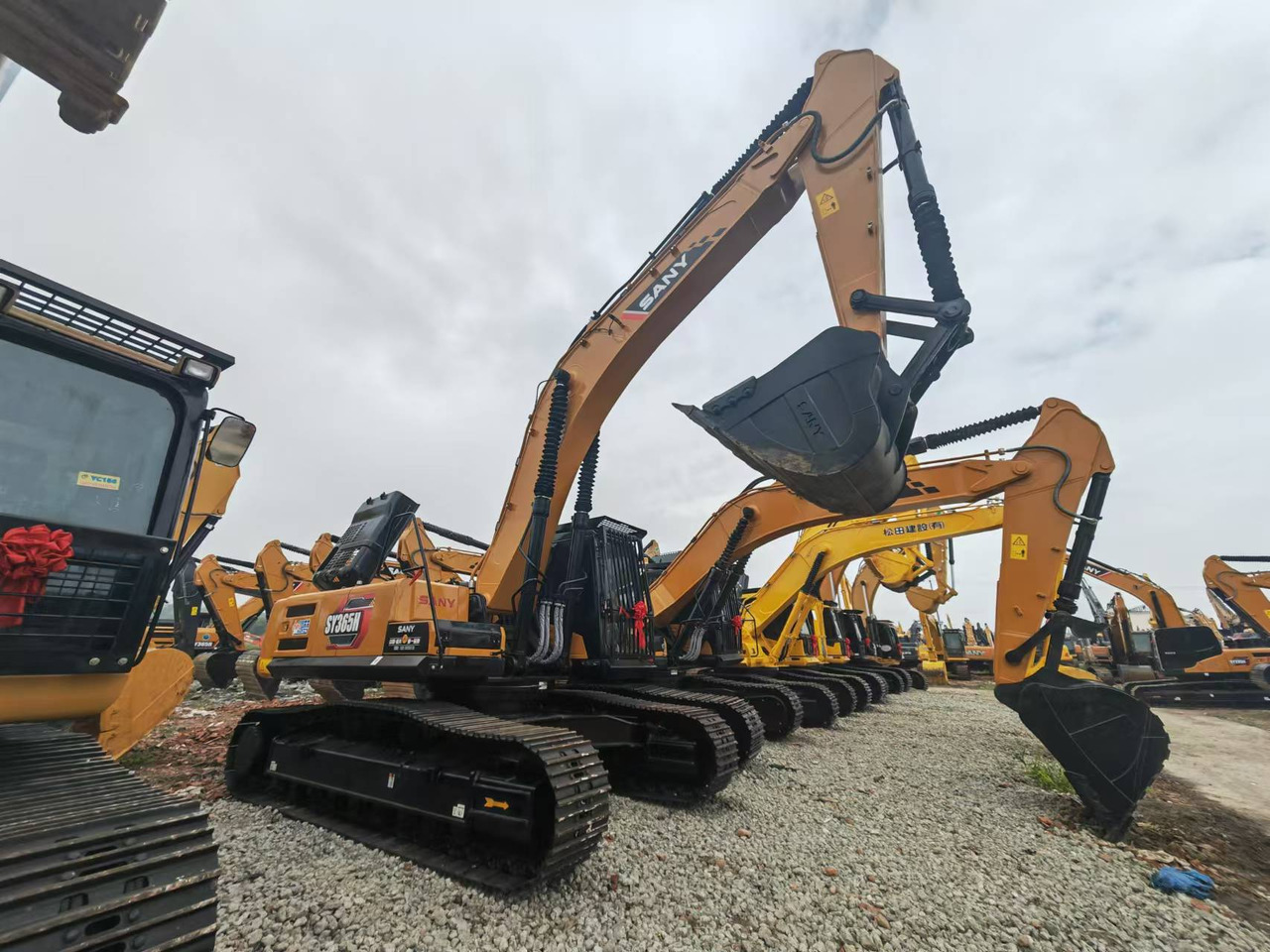 SANY SY365H - Excavadora de cadenas: foto 4 SANY SY365H - Excavadora de cadenas: foto 4