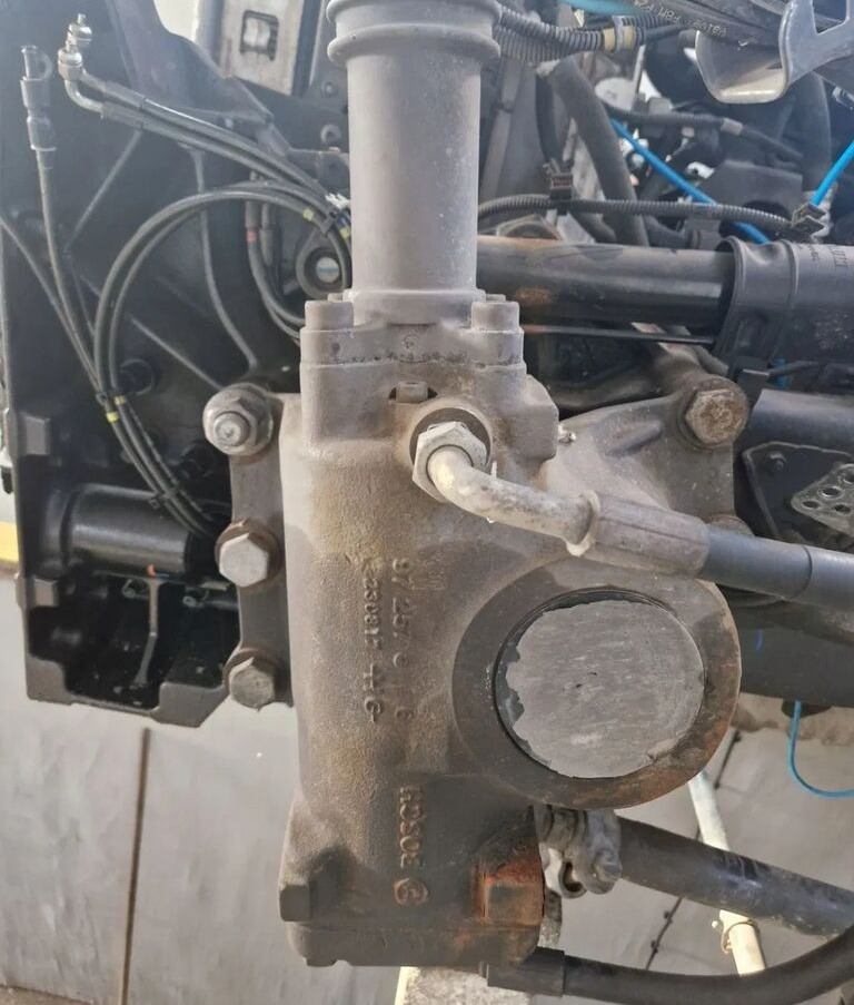 Bosch   Renault VOLVO FH 4 RENAULT GAMA RANGE T truck - Caja de dirección para Camión: foto 1 Bosch   Renault VOLVO FH 4 RENAULT GAMA RANGE T truck - Caja de dirección para Camión: foto 1