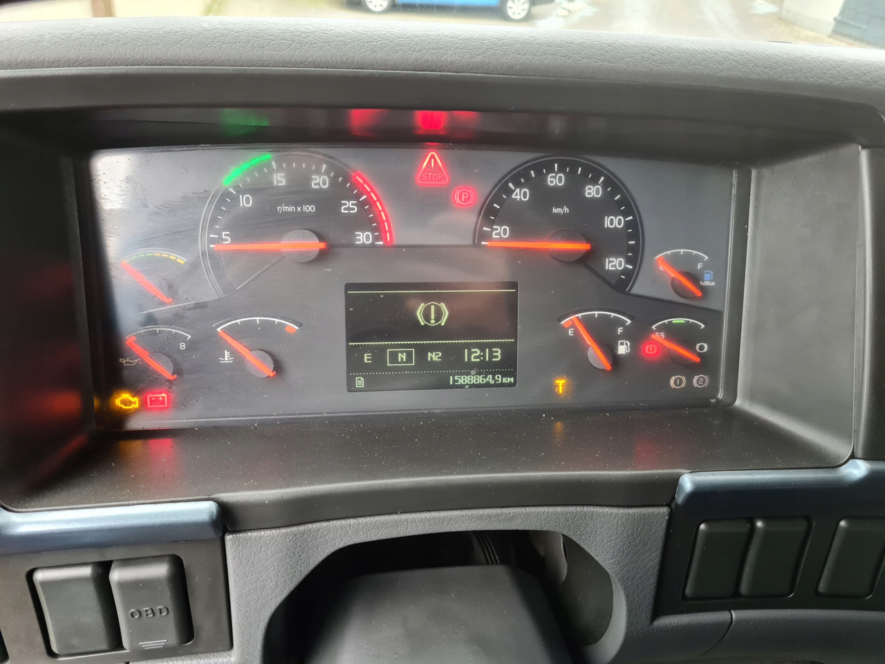 CONTINENTAL ZEGARY LICZNIKI VOLVO FH FM 9 13 LIFT AUTOMAT 21366884 - Salpicadero para Camión: foto 2 CONTINENTAL ZEGARY LICZNIKI VOLVO FH FM 9 13 LIFT AUTOMAT 21366884 - Salpicadero para Camión: foto 2