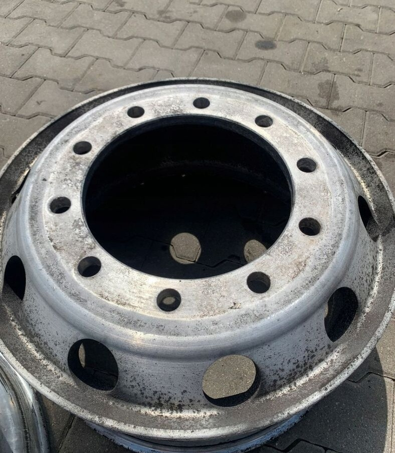 FELGA ALUMINOWA ALCOA 22,5X9.00 - Llanta para Camión: foto 3 FELGA ALUMINOWA ALCOA 22,5X9.00 - Llanta para Camión: foto 3