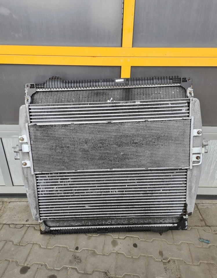 FORD KOMPLET CHŁODNIC CHŁODNICA WODY INTERCOOLER KLIMA FORD F-MAX 500 TRUCKS - Radiador para Camión: foto 4 FORD KOMPLET CHŁODNIC CHŁODNICA WODY INTERCOOLER KLIMA FORD F-MAX 500 TRUCKS - Radiador para Camión: foto 4