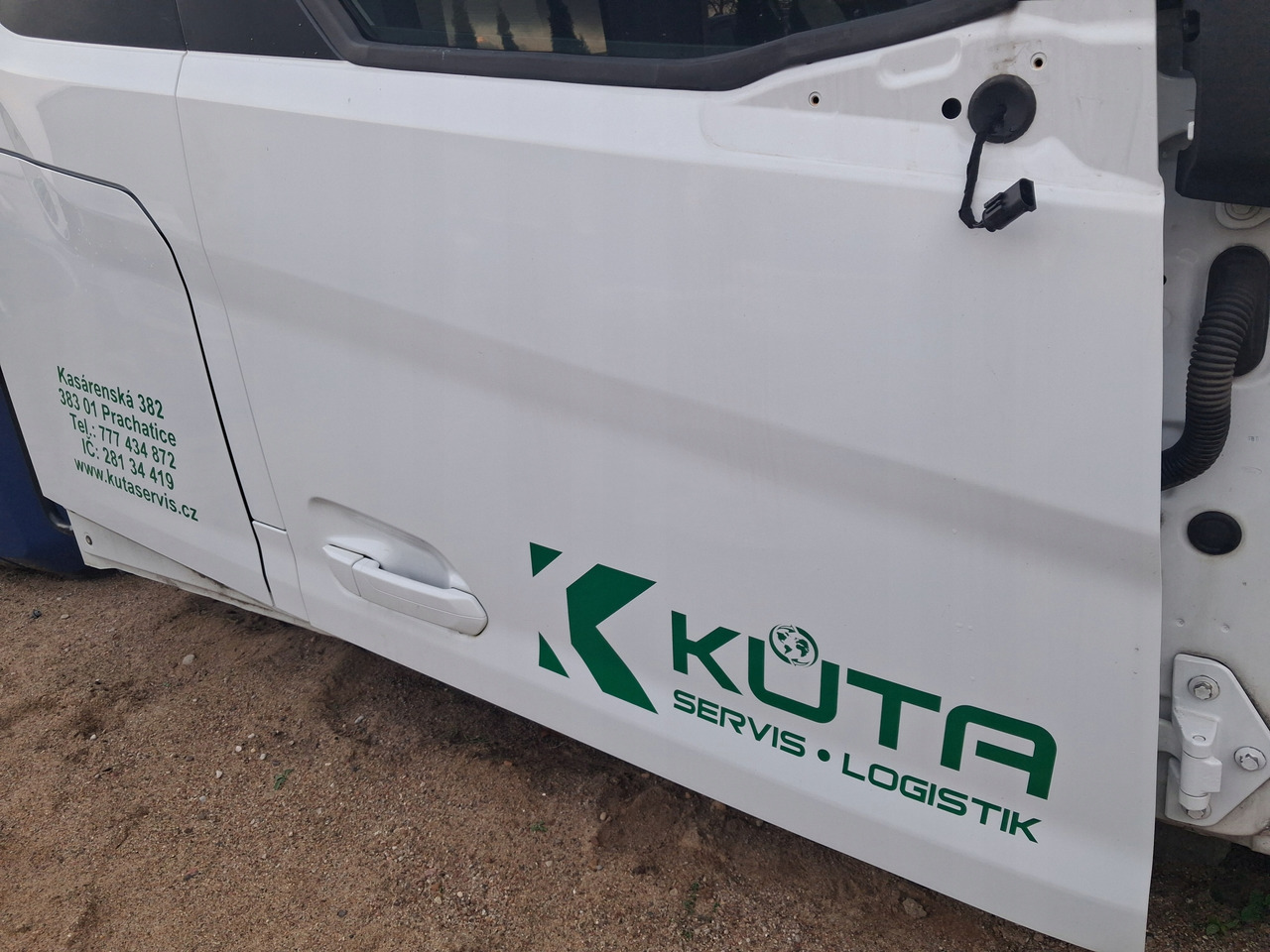 FORD KOMPLETNE PRAWE FORD F-MAX 500 TRUCKS EURO 6 - Puerta y piezas para Camión: foto 3 FORD KOMPLETNE PRAWE FORD F-MAX 500 TRUCKS EURO 6 - Puerta y piezas para Camión: foto 3