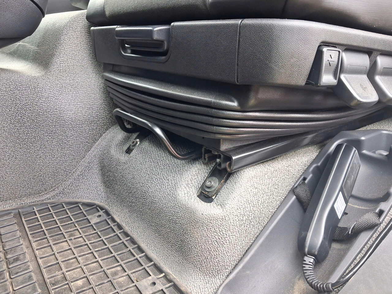 FOTEL KIEROWCY RENAULT GAMA D  - Asiento para Camión: foto 3 FOTEL KIEROWCY RENAULT GAMA D  - Asiento para Camión: foto 3