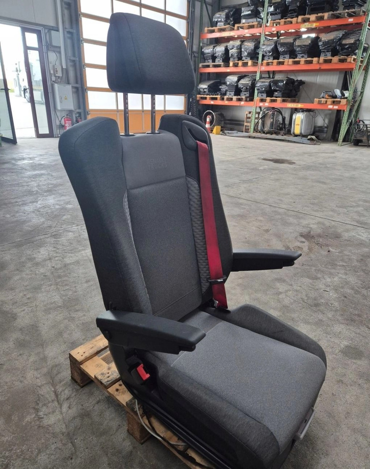 FOTEL PNEUMATYCZY SIEDZENIE KIEROWCY RENAULT RANGE GAMA T C K EVO LIFT - Asiento: foto 3 FOTEL PNEUMATYCZY SIEDZENIE KIEROWCY RENAULT RANGE GAMA T C K EVO LIFT - Asiento: foto 3
