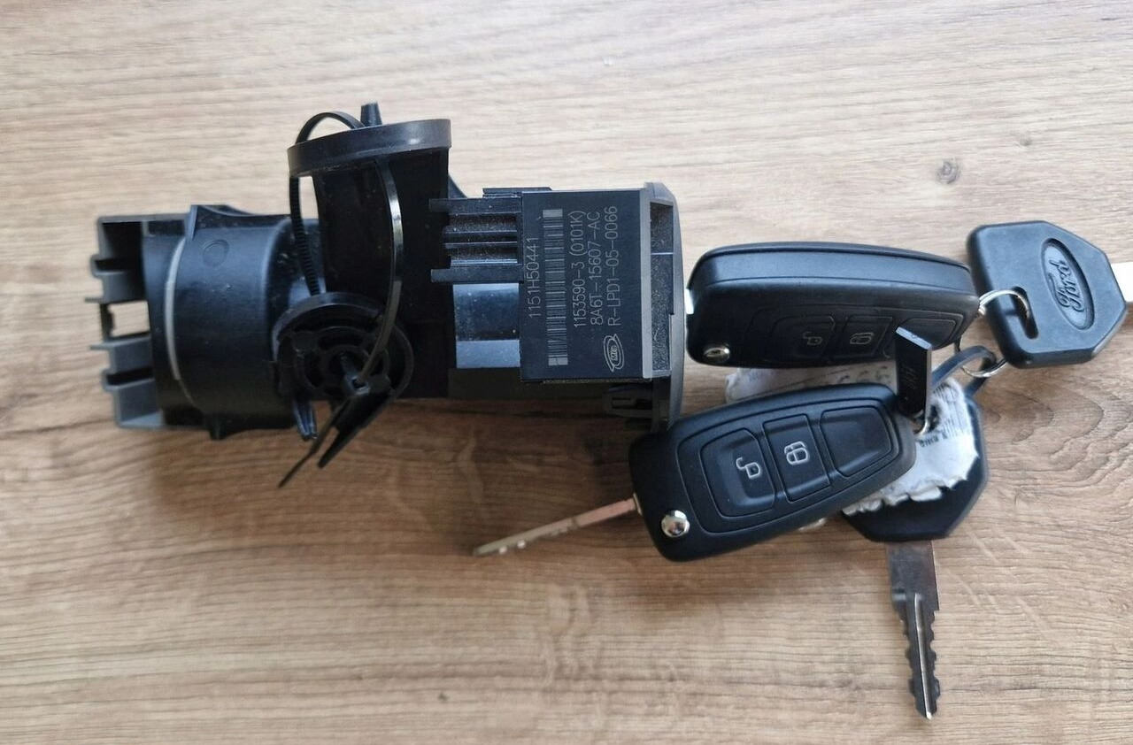 Ford F-MAX - Sistema eléctrico para Camión: foto 1 Ford F-MAX - Sistema eléctrico para Camión: foto 1