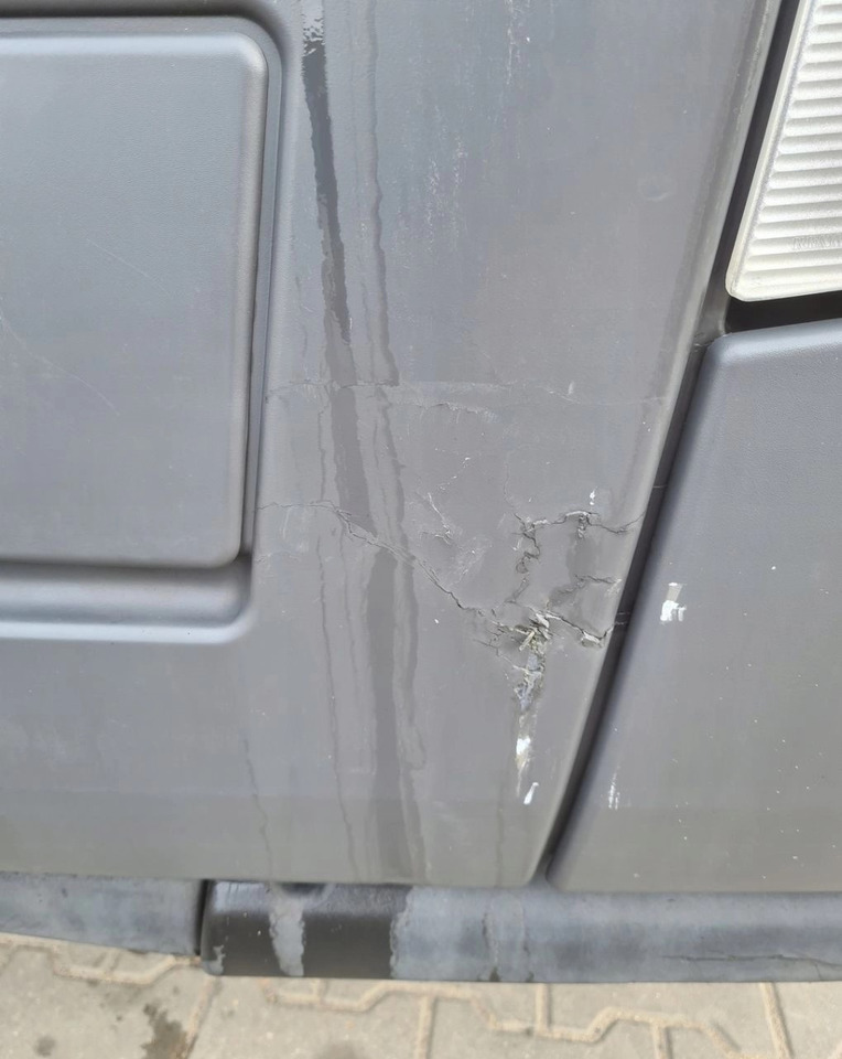 KOMPLETNY Z LAMPAMI PRZÓD RENAULT PREMIUM DXI RENAULT GAMA D - Parachoques: foto 3 KOMPLETNY Z LAMPAMI PRZÓD RENAULT PREMIUM DXI RENAULT GAMA D - Parachoques: foto 3