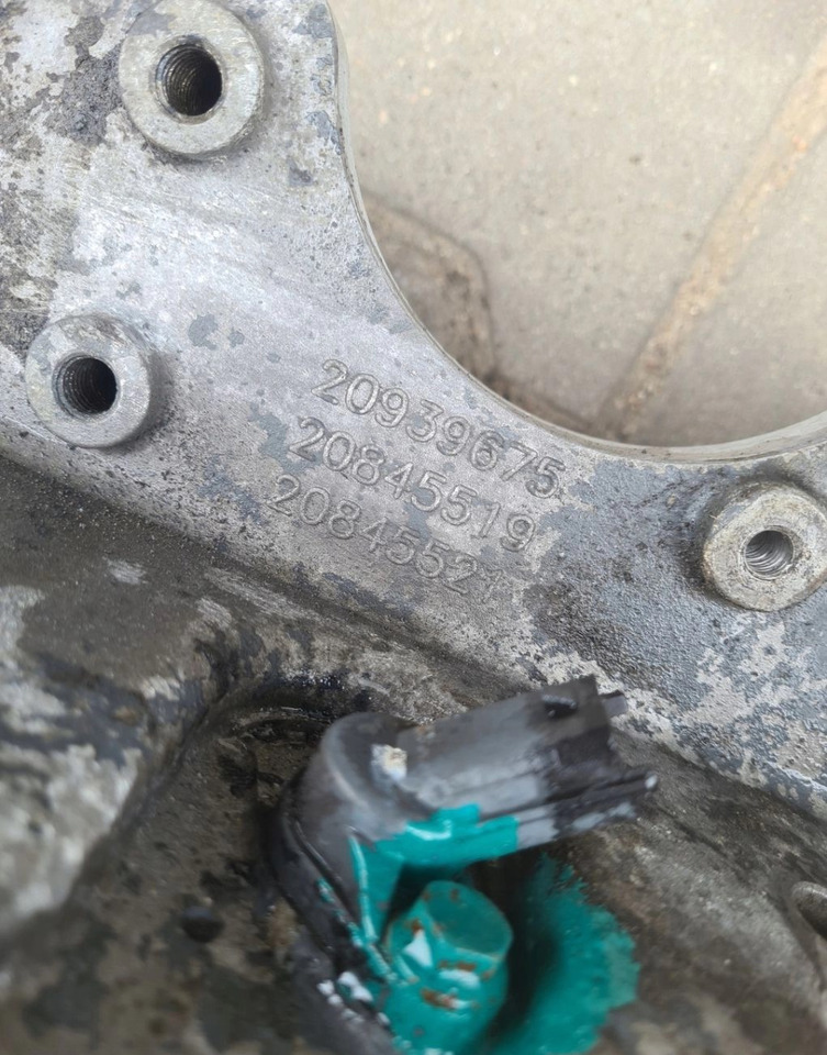 OBUDOWA SPRZĘGŁA ROZRZĄDU RENAULT PREMIUM DXI 11 VOLVO FM D11 MANUAL 20845521 20845519 20939675 - Embrague y piezas: foto 4 OBUDOWA SPRZĘGŁA ROZRZĄDU RENAULT PREMIUM DXI 11 VOLVO FM D11 MANUAL 20845521 20845519 20939675 - Embrague y piezas: foto 4