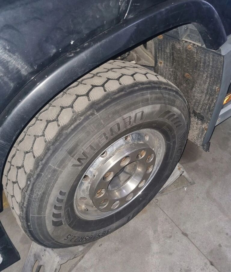 OPONY OPONA PRZÓD WINDFORCE WT 3030 385/65/22.5 2023 ROK - Rueda completa: foto 1 OPONY OPONA PRZÓD WINDFORCE WT 3030 385/65/22.5 2023 ROK - Rueda completa: foto 1