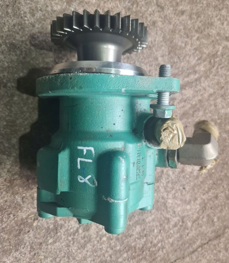 POMPA WSPOMAGANIA VOLVO FL D8K RENAULT GAMA D E6 21737267 - Bomba de dirección para Camión: foto 2 POMPA WSPOMAGANIA VOLVO FL D8K RENAULT GAMA D E6 21737267 - Bomba de dirección para Camión: foto 2