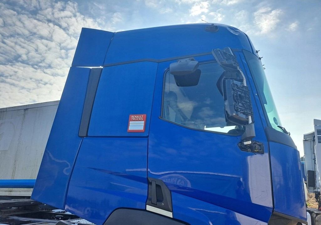 RENAULT KABINA KOMPLETNA RENAULT GAMA T RANGE EURO 6 - Cabina para Camión: foto 5 RENAULT KABINA KOMPLETNA RENAULT GAMA T RANGE EURO 6 - Cabina para Camión: foto 5