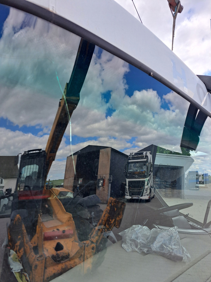 RENAULT KOMPLETNA KABINA NISKA RENAULT PREMIUM LANDER KERAX DXI - Cabina para Camión: foto 3 RENAULT KOMPLETNA KABINA NISKA RENAULT PREMIUM LANDER KERAX DXI - Cabina para Camión: foto 3