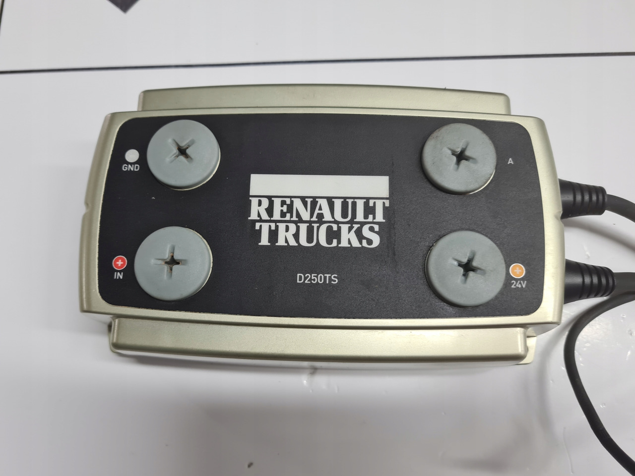 RENAULT REGULATOR NAPIĘCIA AKUMULATORA RENAULT GAMA RANGE T EVO - Sistema eléctrico para Camión: foto 2 RENAULT REGULATOR NAPIĘCIA AKUMULATORA RENAULT GAMA RANGE T EVO - Sistema eléctrico para Camión: foto 2