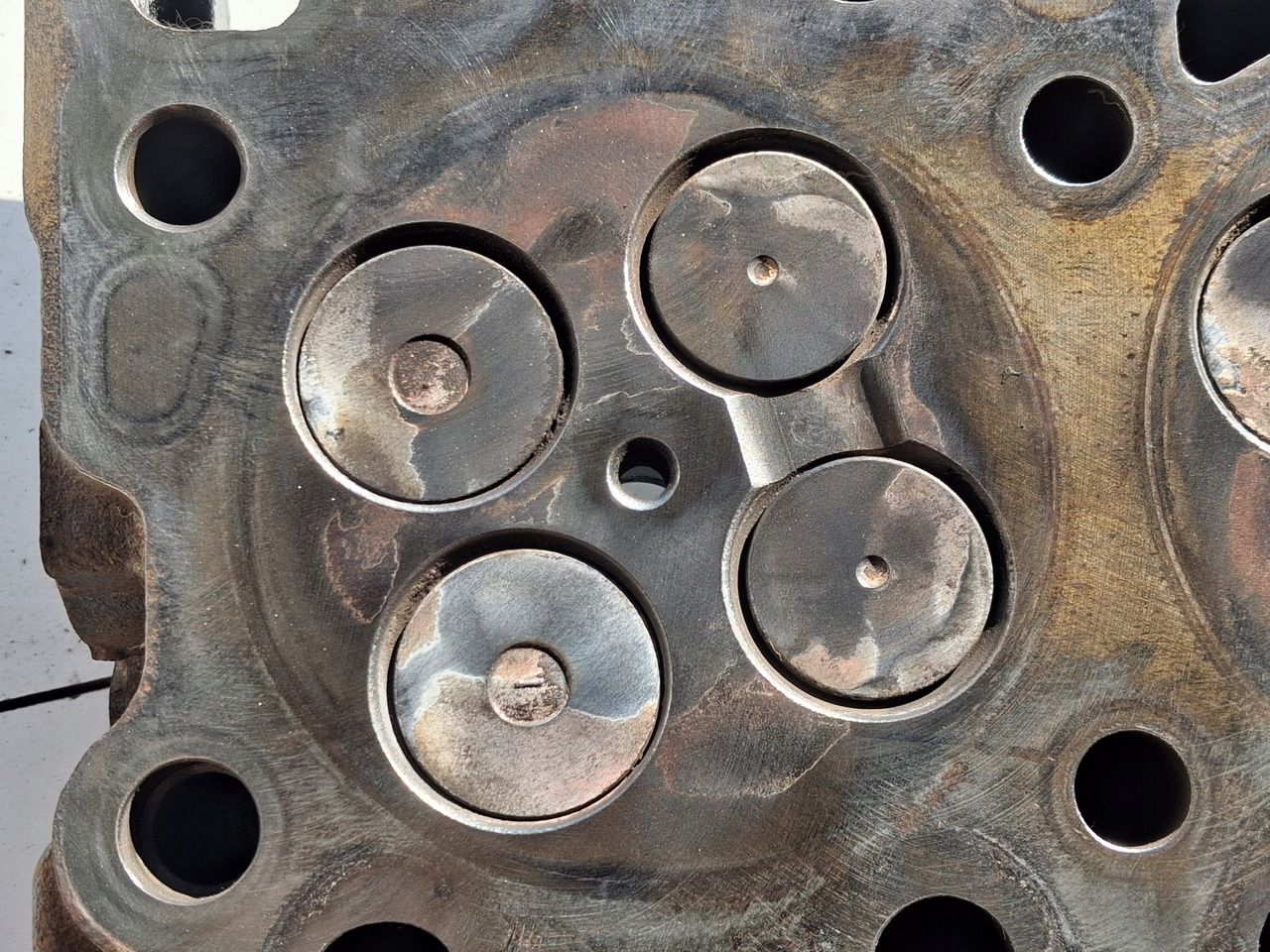 RENAULT Z WAŁKIEM ROZRZĄDU RENAULT GAMA D DTI 5 VOLVO FL D5K EURO 6 - Cabezal de bloque: foto 4 RENAULT Z WAŁKIEM ROZRZĄDU RENAULT GAMA D DTI 5 VOLVO FL D5K EURO 6 - Cabezal de bloque: foto 4