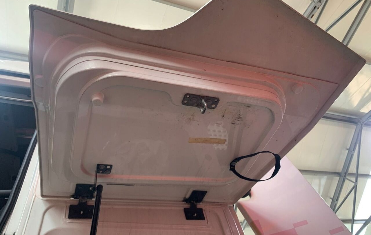 Renault GAMA RANGE T - Carrocería y exterior para Camión: foto 2 Renault GAMA RANGE T - Carrocería y exterior para Camión: foto 2