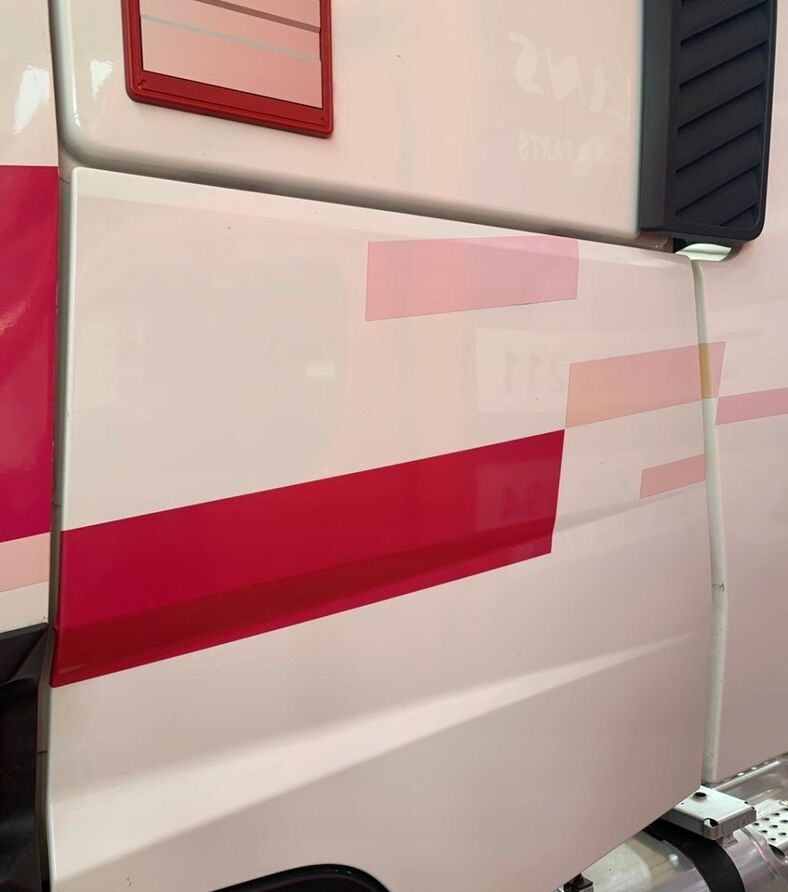 Renault GAMA RANGE T - Carrocería y exterior para Camión: foto 1 Renault GAMA RANGE T - Carrocería y exterior para Camión: foto 1