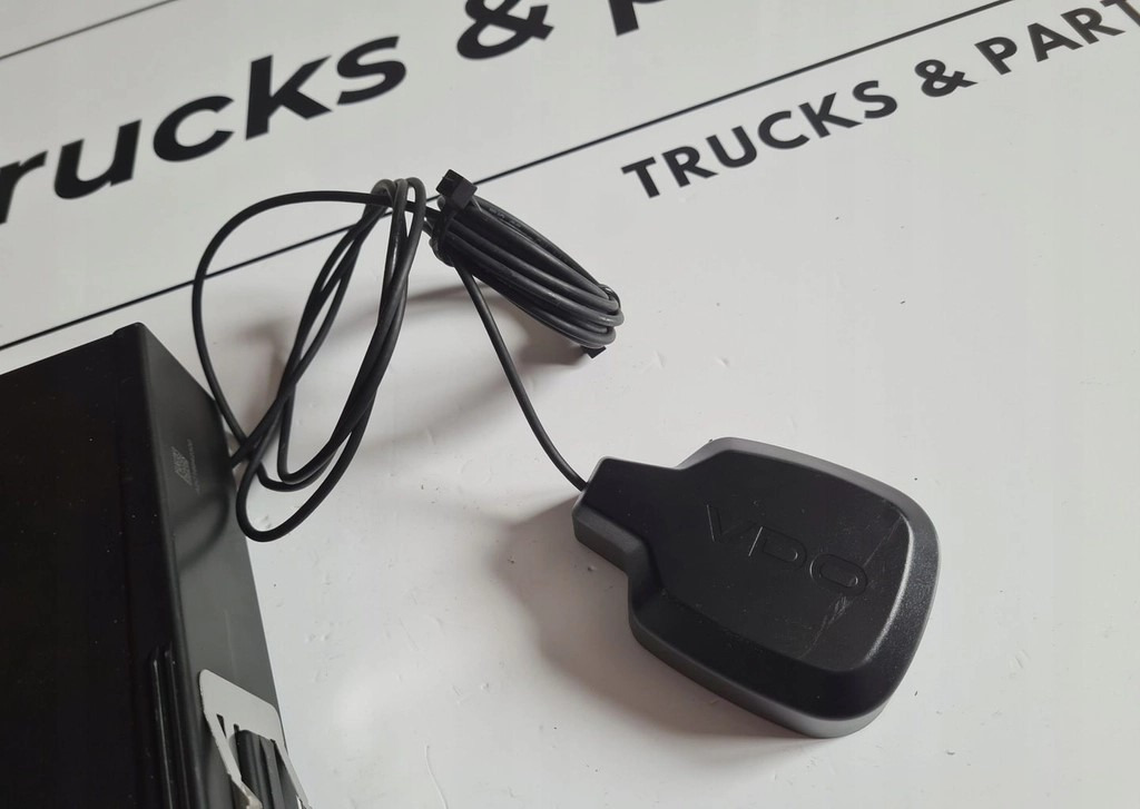 VDO 12V/24V R4.1 2024 ROK 2 GENERACJI - Tacógrafo: foto 3 VDO 12V/24V R4.1 2024 ROK 2 GENERACJI - Tacógrafo: foto 3