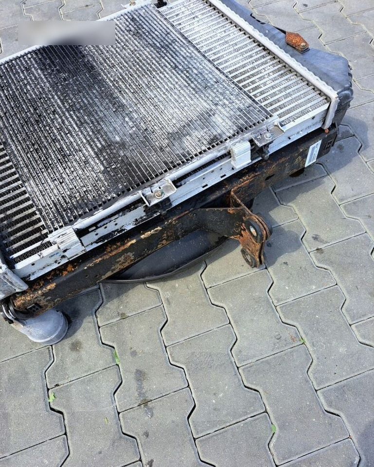 VOLVO KOMPLET CHŁODNIC VOLVO FL RENAULT MIDLUM DXI 7 - Radiador para Camión: foto 4 VOLVO KOMPLET CHŁODNIC VOLVO FL RENAULT MIDLUM DXI 7 - Radiador para Camión: foto 4