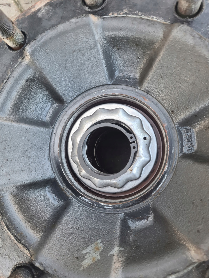 VOLVO PIASTA KOŁA PRZÓD ŁOŻYSKO FI 78 MM TARCZA 410MM VOLVO FH FM RENAULT GAMA T - Cubo para Camión: foto 3 VOLVO PIASTA KOŁA PRZÓD ŁOŻYSKO FI 78 MM TARCZA 410MM VOLVO FH FM RENAULT GAMA T - Cubo para Camión: foto 3