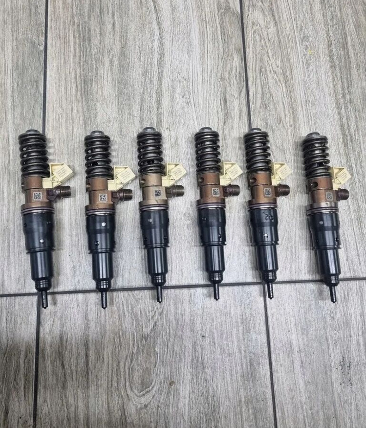 VOLVO POMPOWTRYSKIWACZE POMPOWTRYSKI KOMPLET VOLVO FH 4 16 D16K EURO 6 - Inyector para Camión: foto 1 VOLVO POMPOWTRYSKIWACZE POMPOWTRYSKI KOMPLET VOLVO FH 4 16 D16K EURO 6 - Inyector para Camión: foto 1