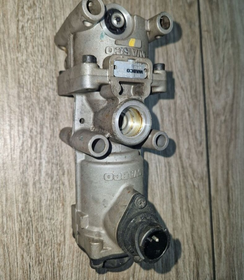ZAWÓR RETARDERA SKRZYNI WABCO - Caja de cambios y piezas para Camión: foto 5 ZAWÓR RETARDERA SKRZYNI WABCO - Caja de cambios y piezas para Camión: foto 5