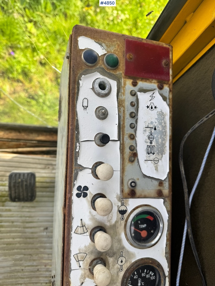 Excavadora 1983 Åkerman H7 Wheeled excavator with digging bucket: foto 13