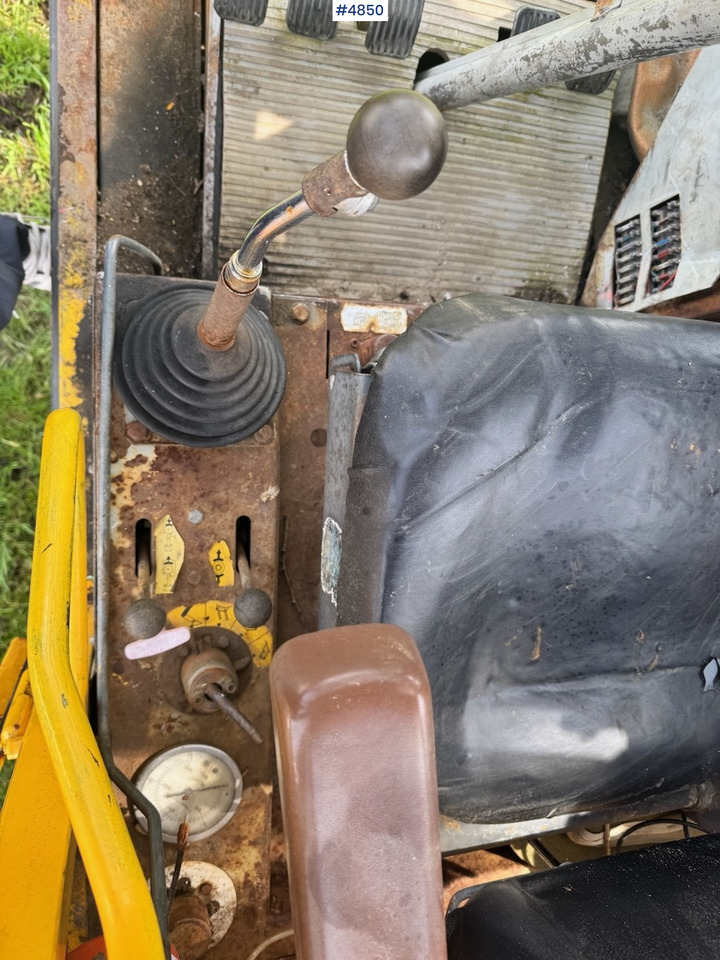 Excavadora 1983 Åkerman H7 Wheeled excavator with digging bucket: foto 17