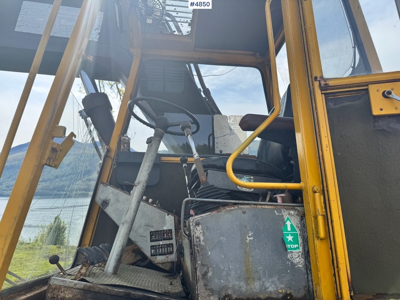 Excavadora 1983 Åkerman H7 Wheeled excavator with digging bucket: foto 10