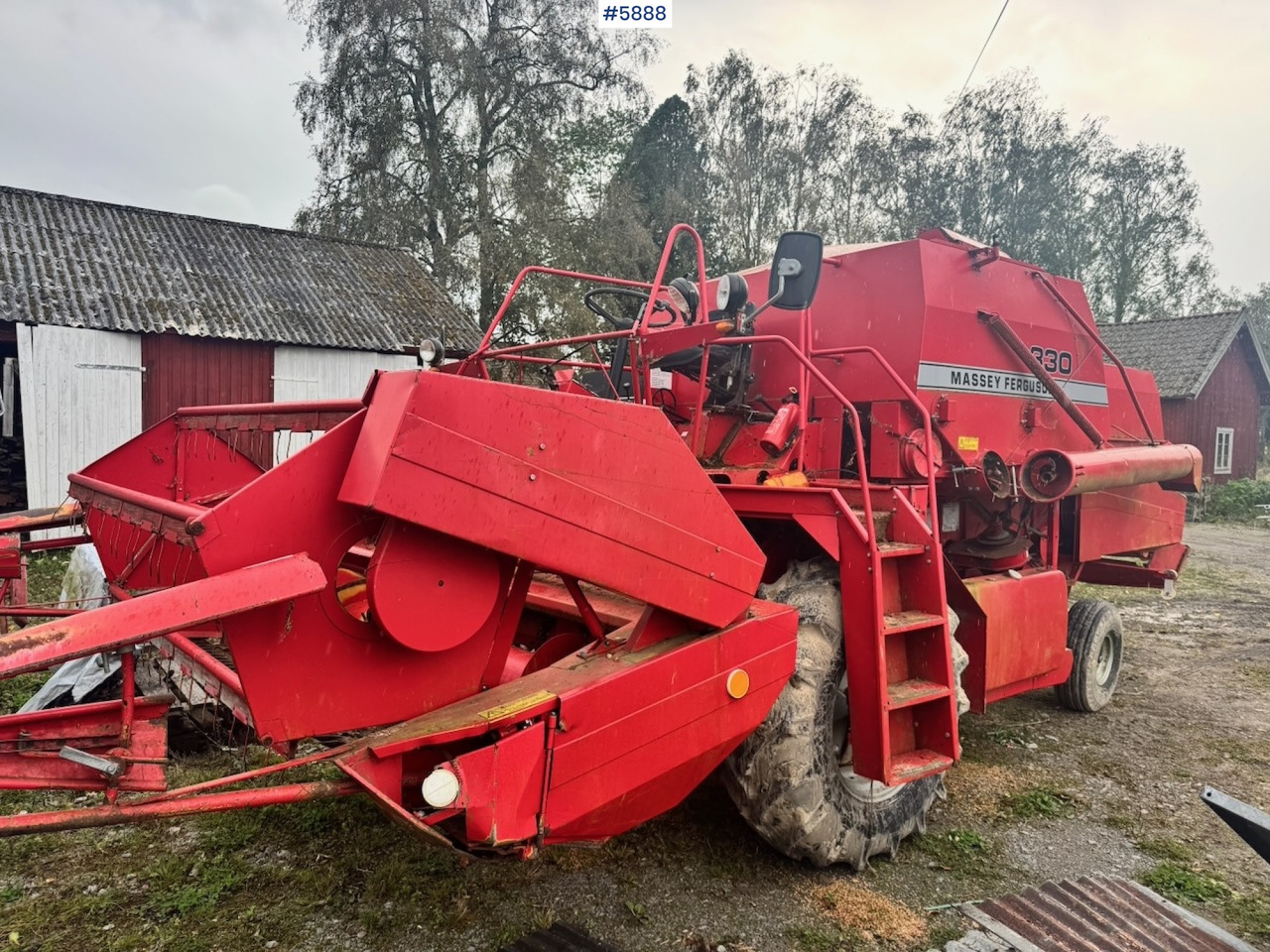 Cosechadora de granos 1986 Massey Ferguson 330 combine harvester: foto 6