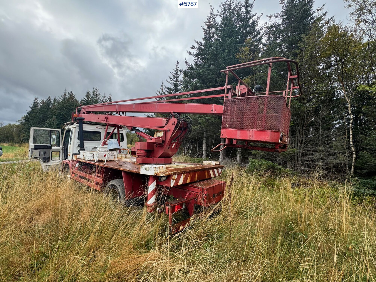 1986 Volvo FL614 with Lift. SEE VIDEO! - Camión con plataforma elevadora: foto 5 1986 Volvo FL614 with Lift. SEE VIDEO! - Camión con plataforma elevadora: foto 5