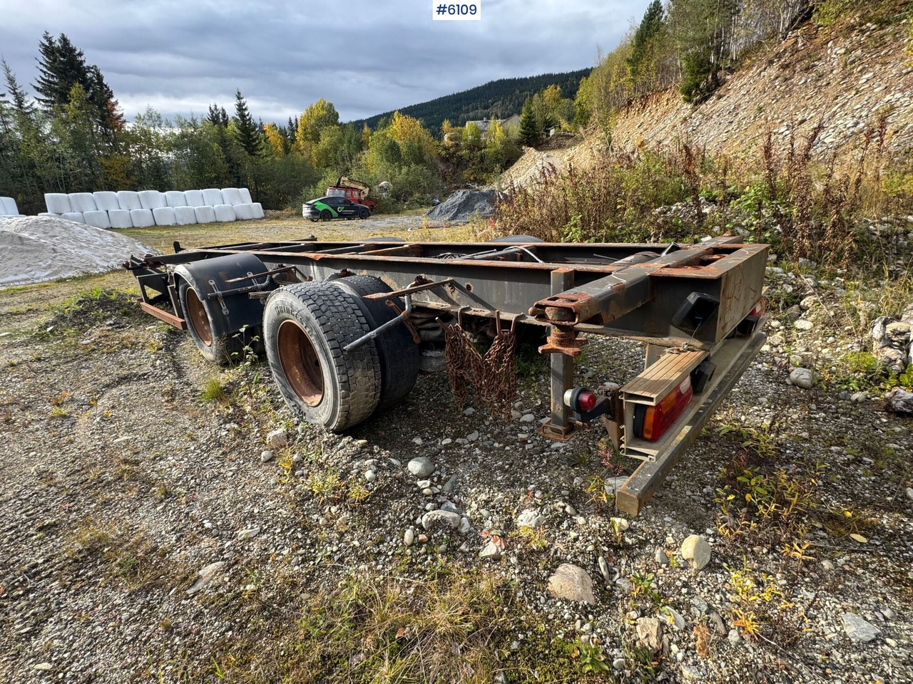 2002 Istrail container trailer. Repair object. - Remolque góndola rebajadas: foto 5 2002 Istrail container trailer. Repair object. - Remolque góndola rebajadas: foto 5