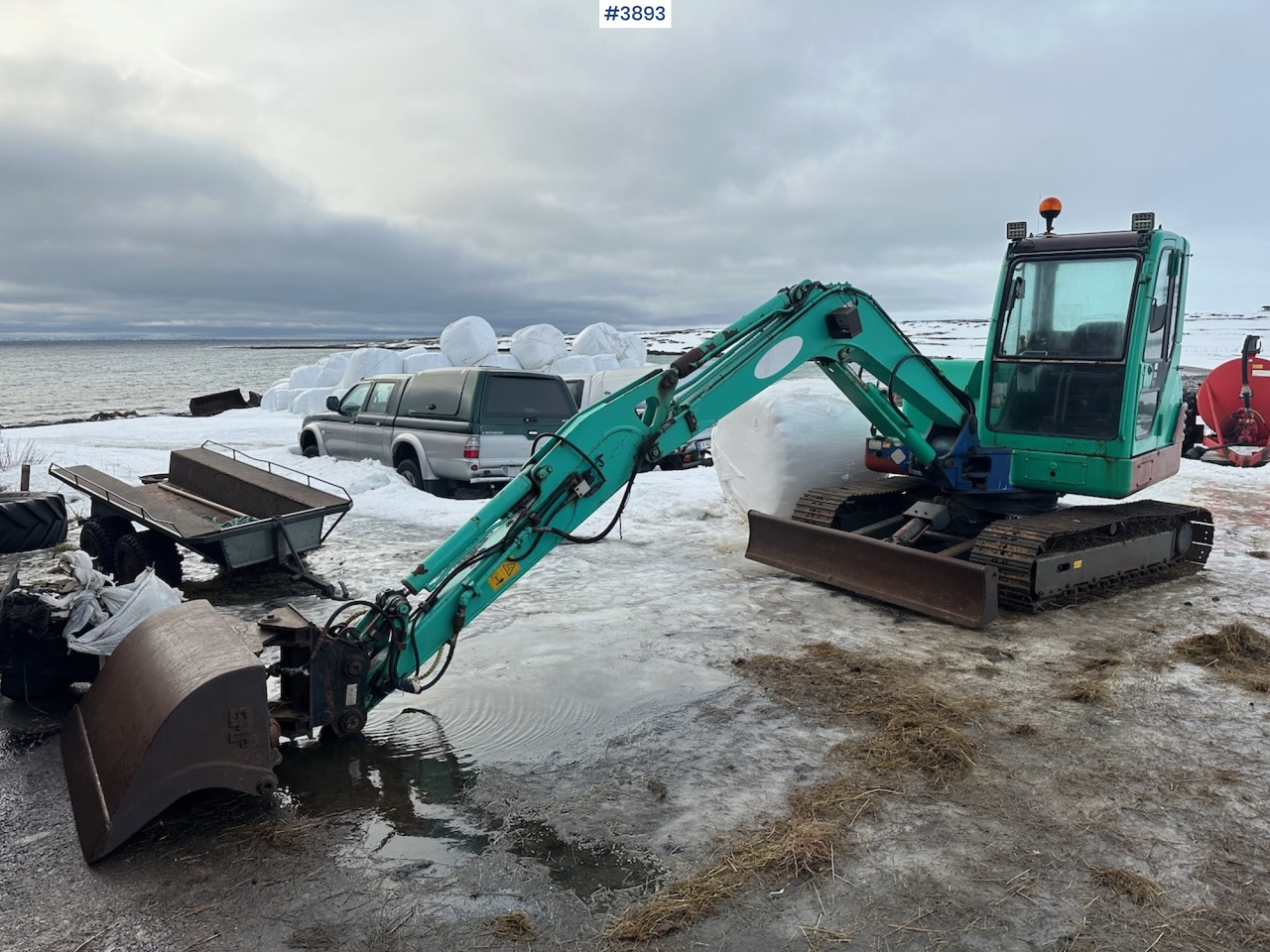 2003 IHI 45N gravemaskin m/ 3 skuffer - Excavadora: foto 2 2003 IHI 45N gravemaskin m/ 3 skuffer - Excavadora: foto 2
