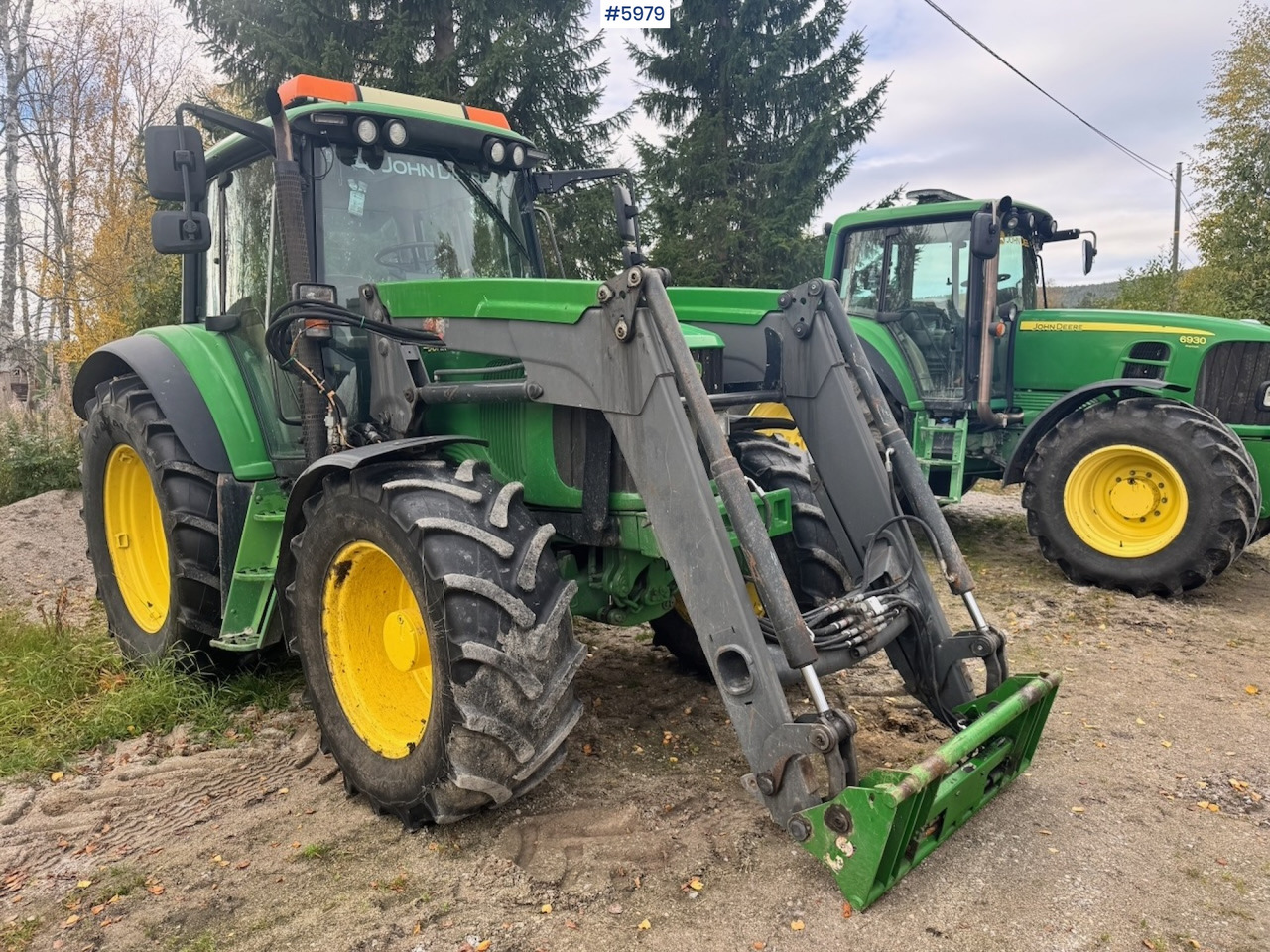 2005 John Deere 6420 with Front Loader - Tractor: foto 1 2005 John Deere 6420 with Front Loader - Tractor: foto 1