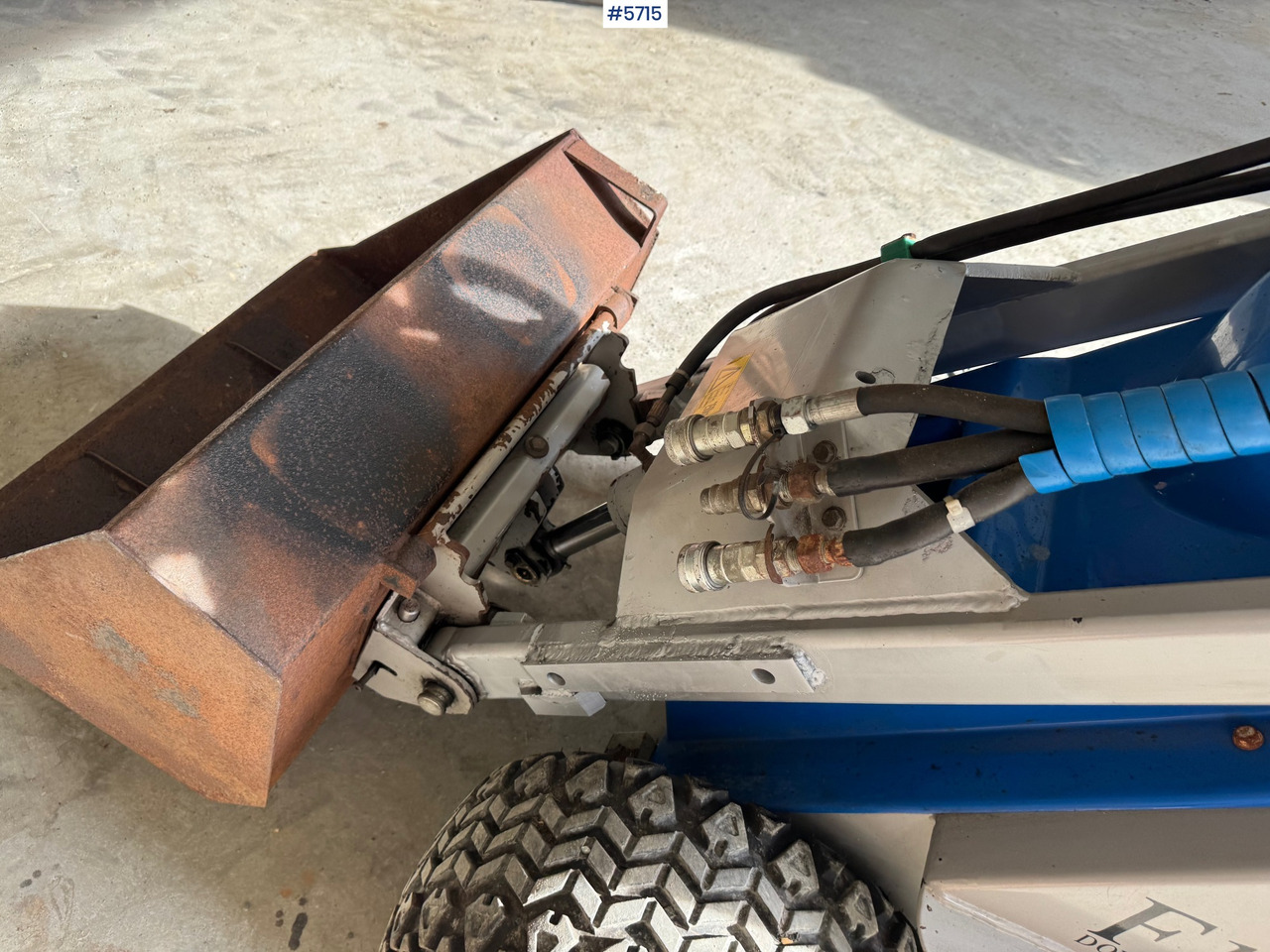 Arrendamiento de  2005 Multione F14B 2005 Multione F14B: foto 11