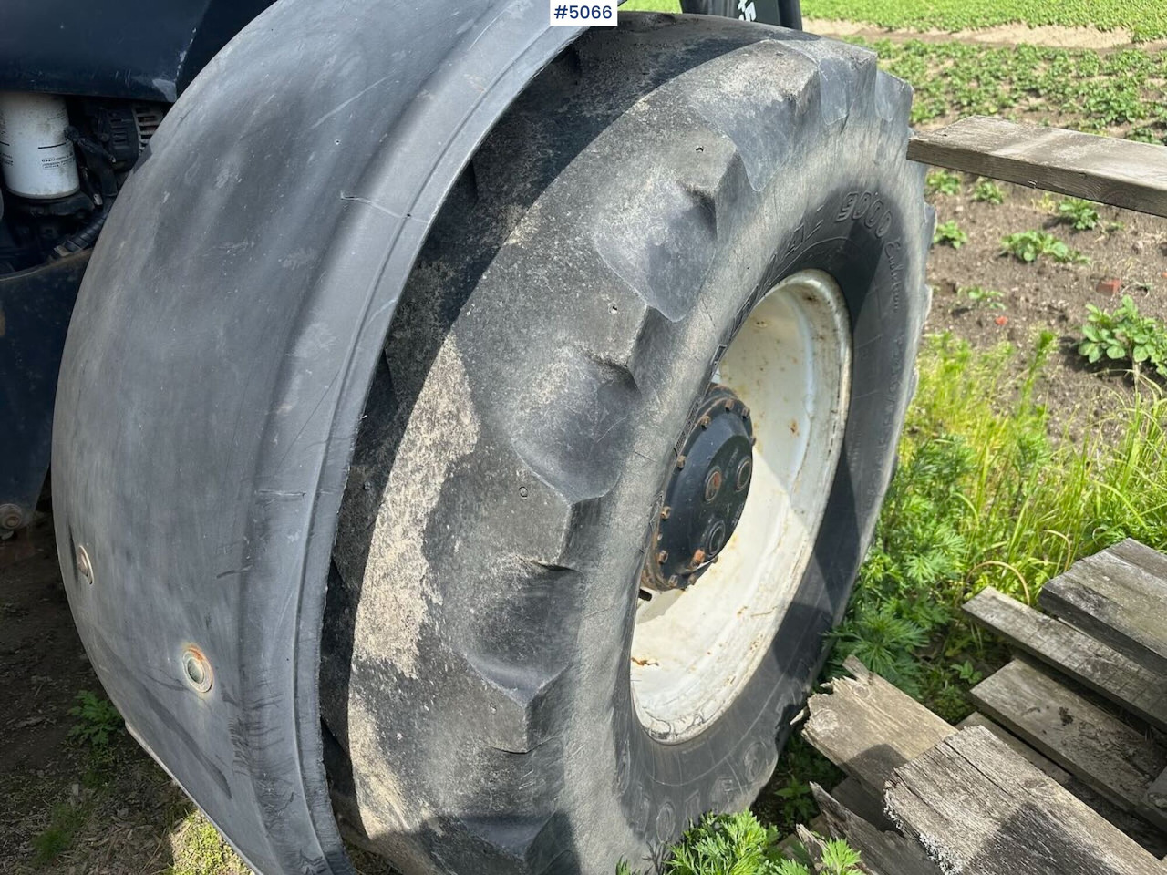 Tractor 2011 New Holland T6080 w/ trima +5.1p: foto 20 Tractor 2011 New Holland T6080 w/ trima +5.1p: foto 20