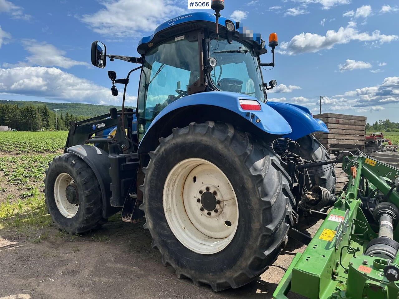 Tractor 2011 New Holland T6080 w/ trima +5.1p: foto 18 Tractor 2011 New Holland T6080 w/ trima +5.1p: foto 18