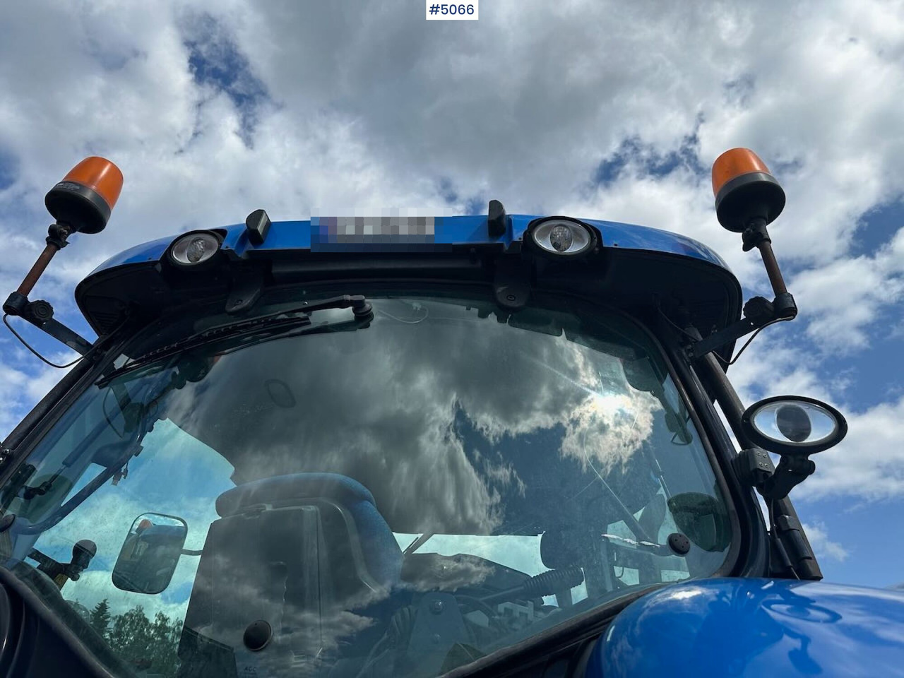 Tractor 2011 New Holland T6080 w/ trima +5.1p: foto 10 Tractor 2011 New Holland T6080 w/ trima +5.1p: foto 10