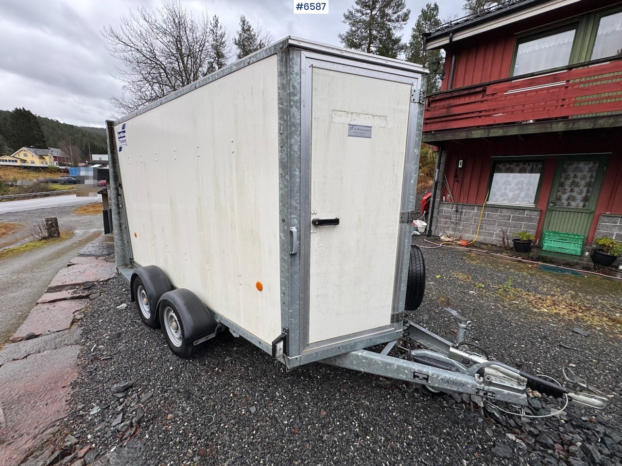 2015 For Williams BV 105G 6 Closet hanger - Remolque de coche: foto 5 2015 For Williams BV 105G 6 Closet hanger - Remolque de coche: foto 5