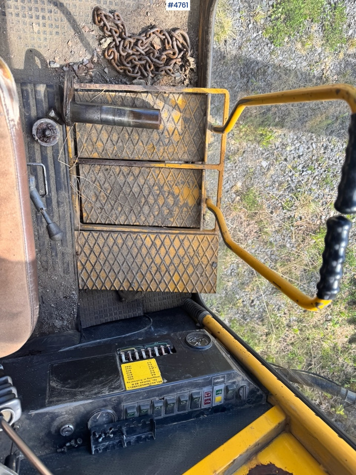 Excavadora Circa 1990 Hymas 82R Crawler excavator w/ 2 buckets.: foto 18 Excavadora Circa 1990 Hymas 82R Crawler excavator w/ 2 buckets.: foto 18